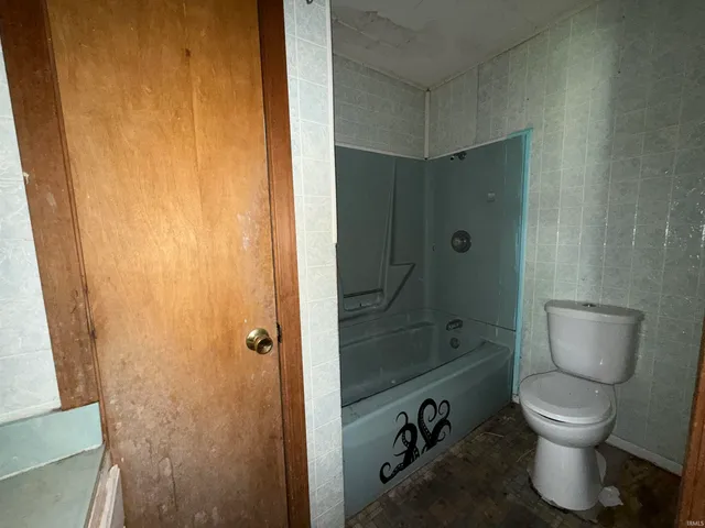 $60,000 | 415 South Mill Street, Owensville, IN 47665