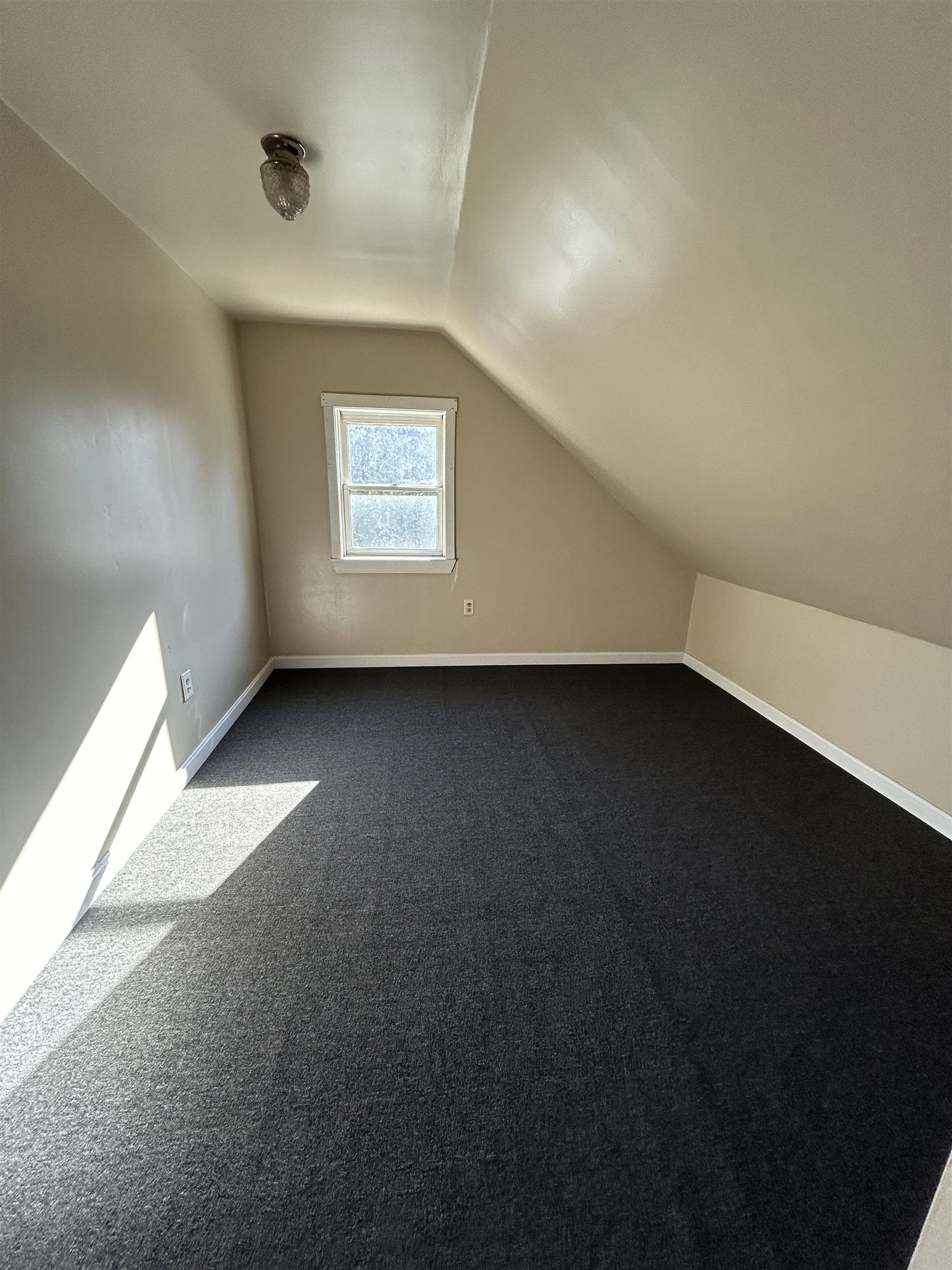 153 Dickerman Hill Road Tunbridge, VT 05038 - Photo 6 of 21