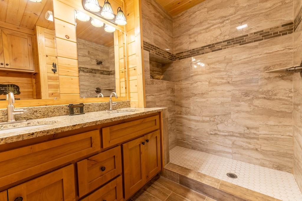 101 Abbygale Road Murphy, NC 28906 - Photo 27 of 44 Master Bath 2 Sinks custom Shower