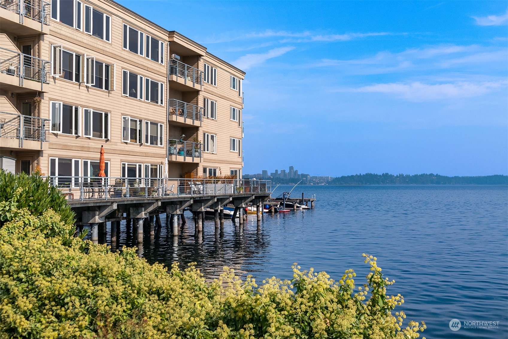 334 Lakeside Avenue South, Unit 401 Seattle, WA 98144 - Photo 18 of 24 a view of building with lake view