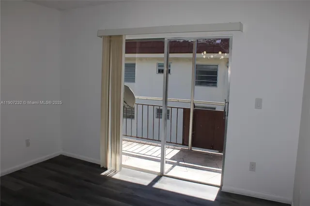 $1,600 | 13685 Northeast 10th Avenue, Unit 309, North Miami, FL 33161