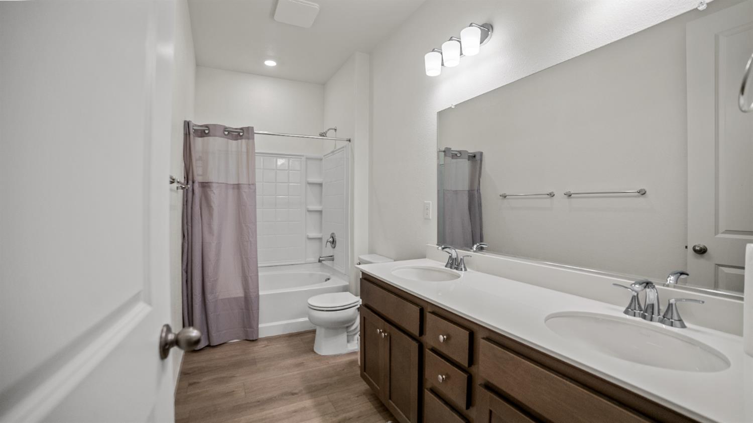 2524 Grove Street Lodi, CA 95242 - Photo 16 of 26
