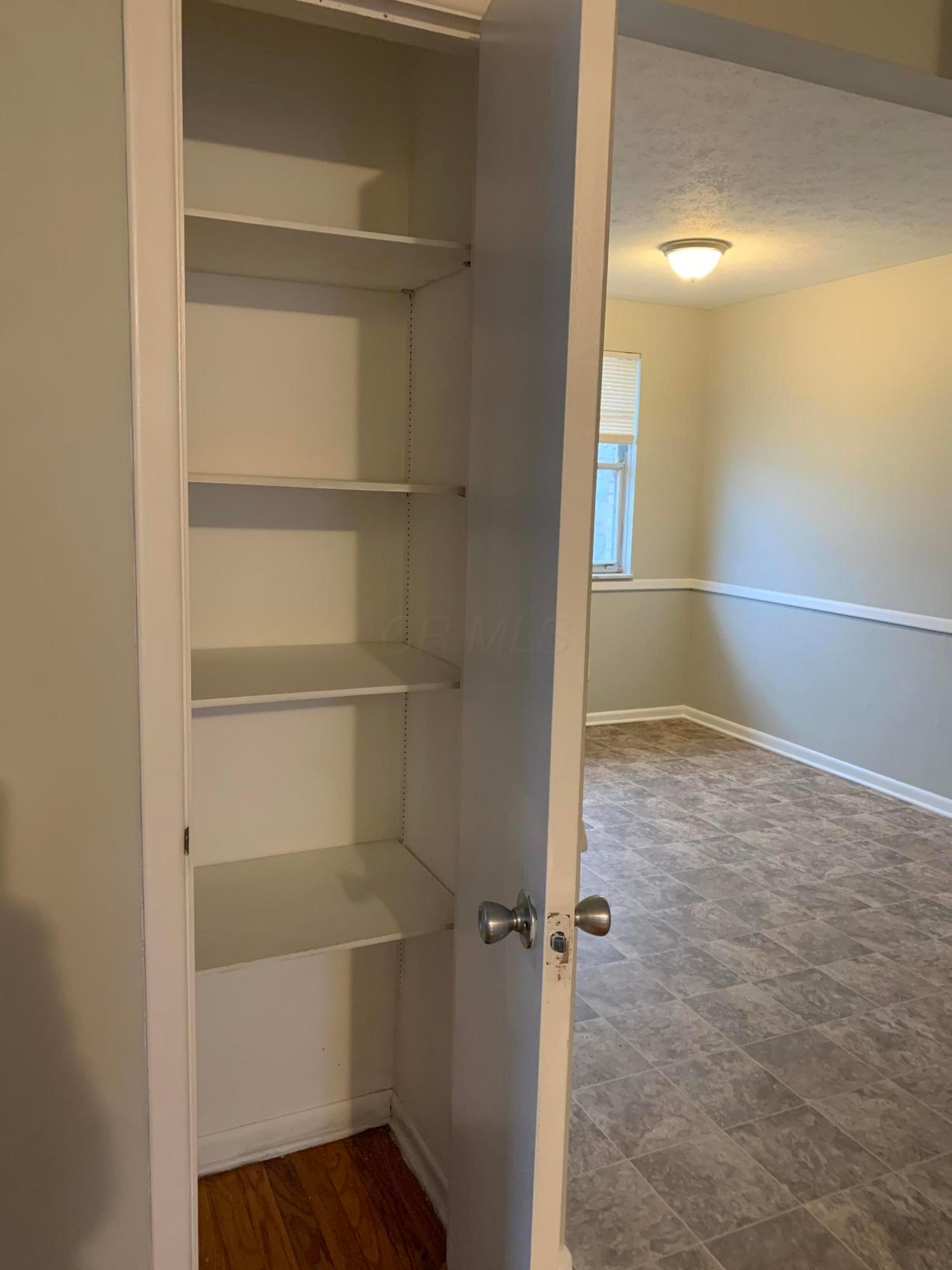 4724 Dechant Road Columbus, OH 43229 - Photo 10 of 12