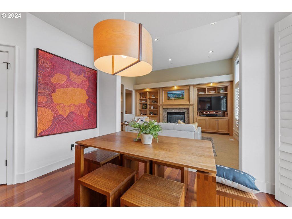 3095 Northwest Gravenstein Street Camas, WA 98607 - Photo 11 of 32 Dining Area