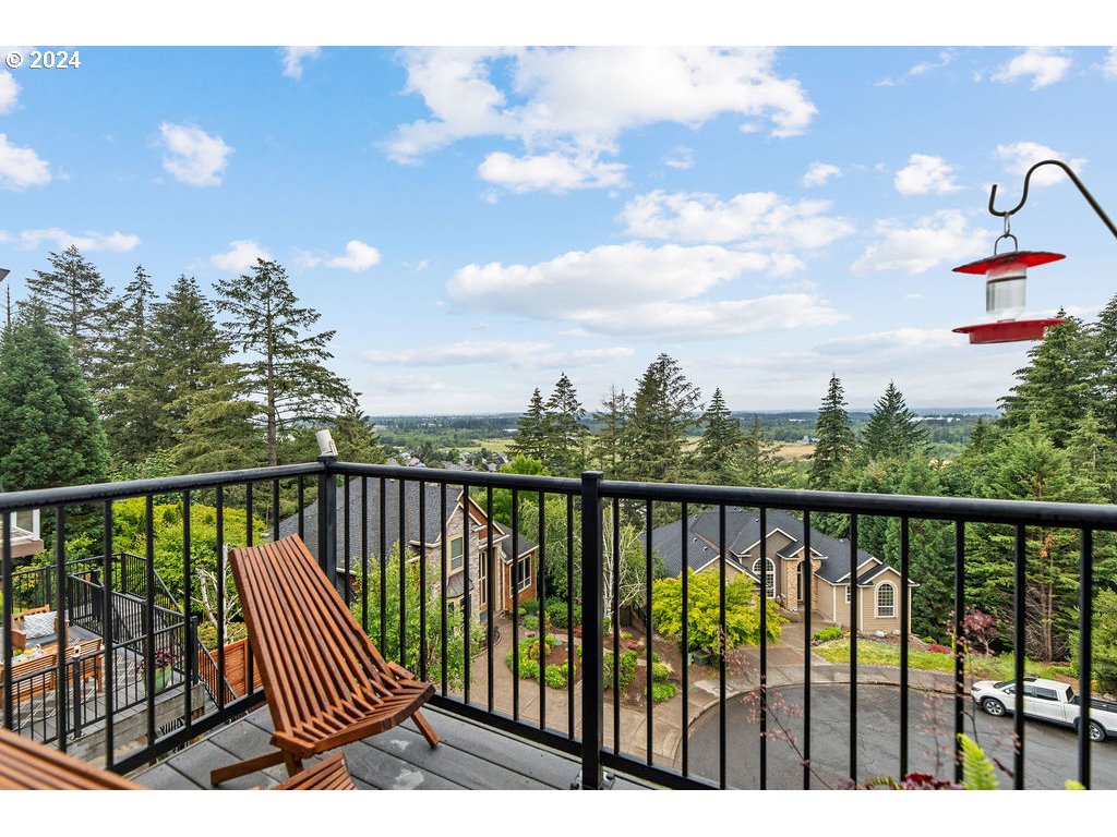 3095 Northwest Gravenstein Street Camas, WA 98607 - Photo 10 of 32 Balcony
