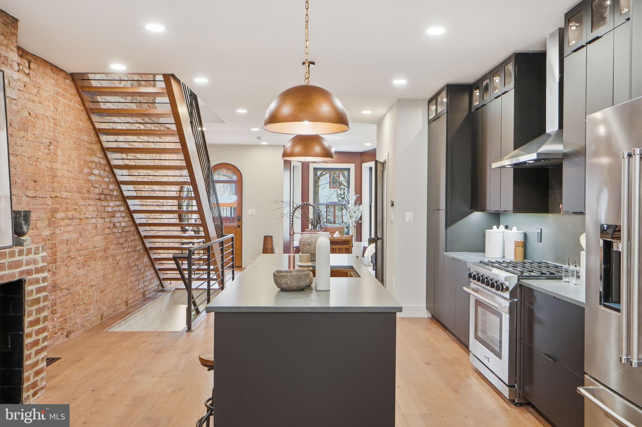 207 F Street Northeast Washington, DC 20002 - Photo 13 of 70