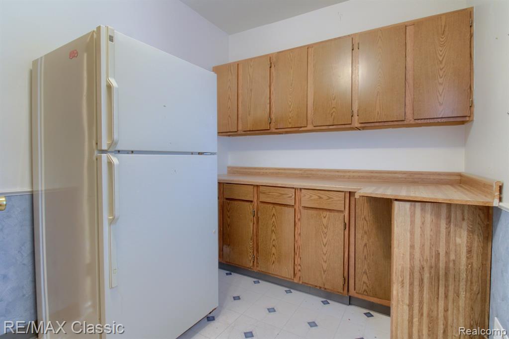 33951 Old Timber Road Farmington Hills, MI 48331 - Photo 19 of 40