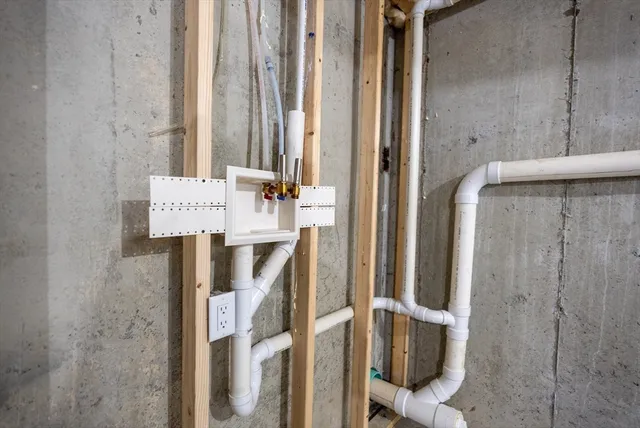 $550,000 | 159 State Street, New Bedford, MA 02740