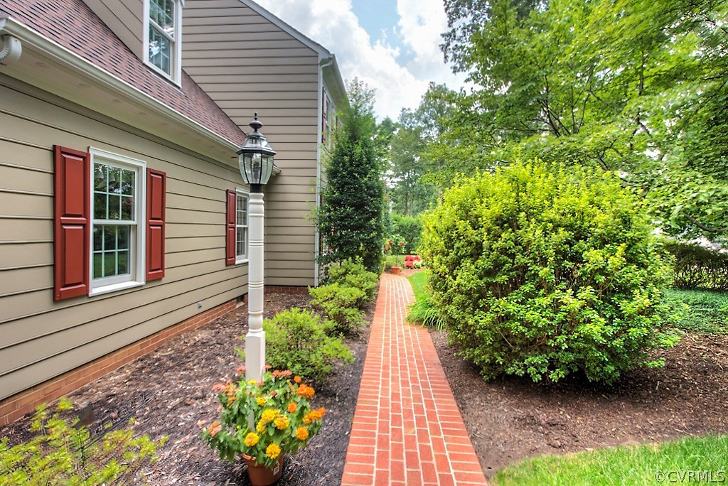 2231 Corner Rock Road Midlothian, VA 23113 - Photo 4 of 50
