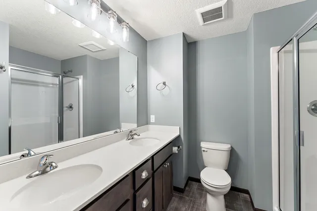 $2,050 | 344 Stonewood Place, Burnsville, MN 55306