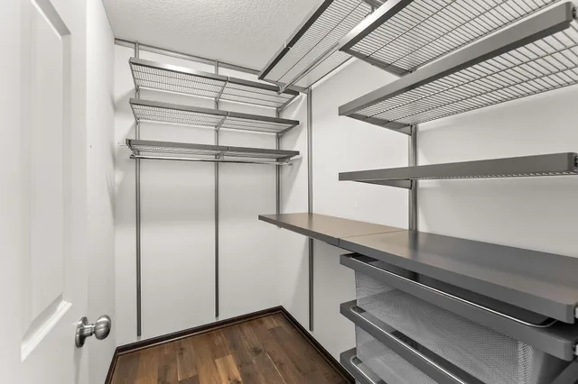 $2,050 | 344 Stonewood Place, Burnsville, MN 55306