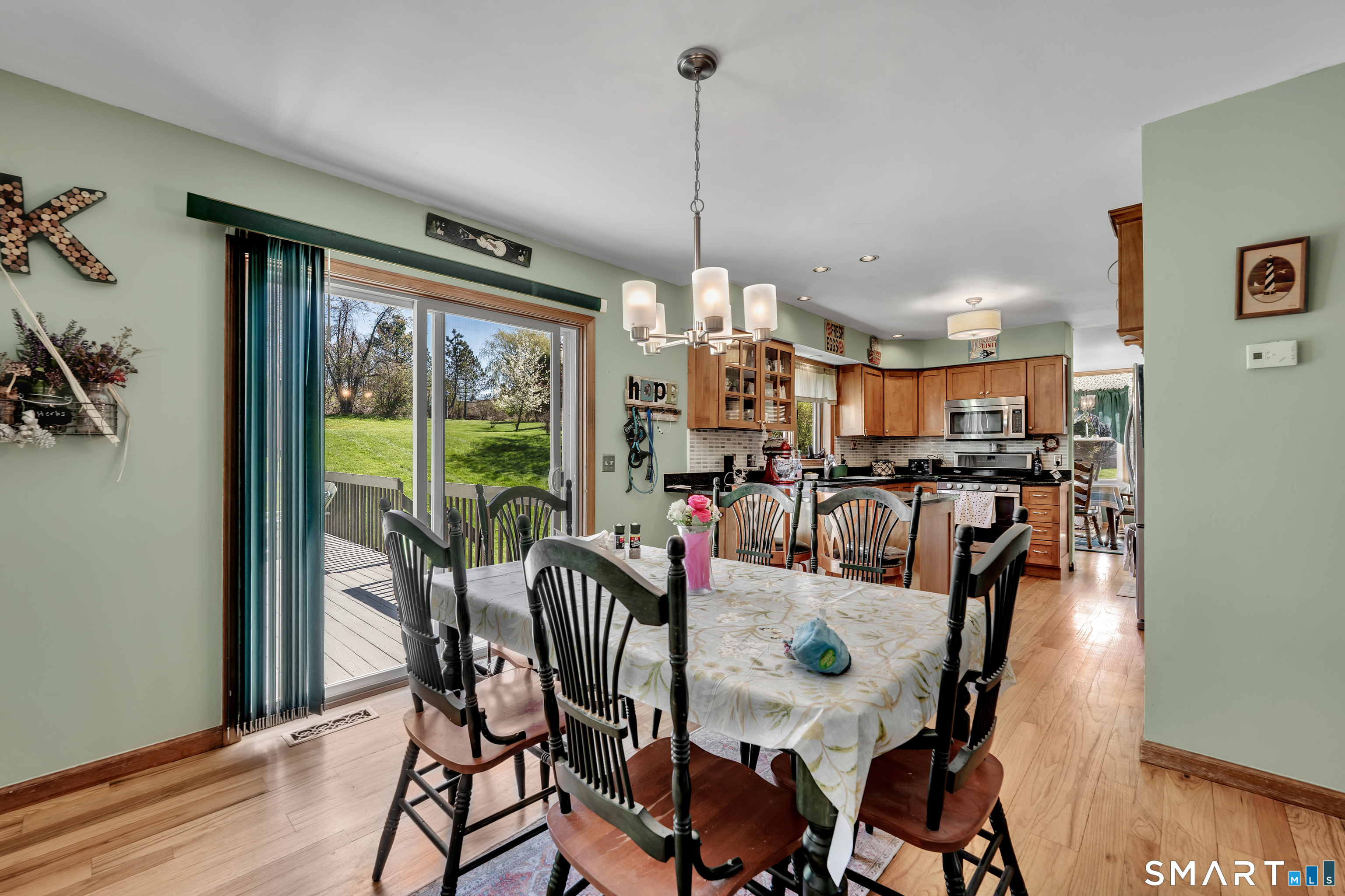 431 Winding Brook Farm Road Watertown, CT 06795 - Photo 5 of 34