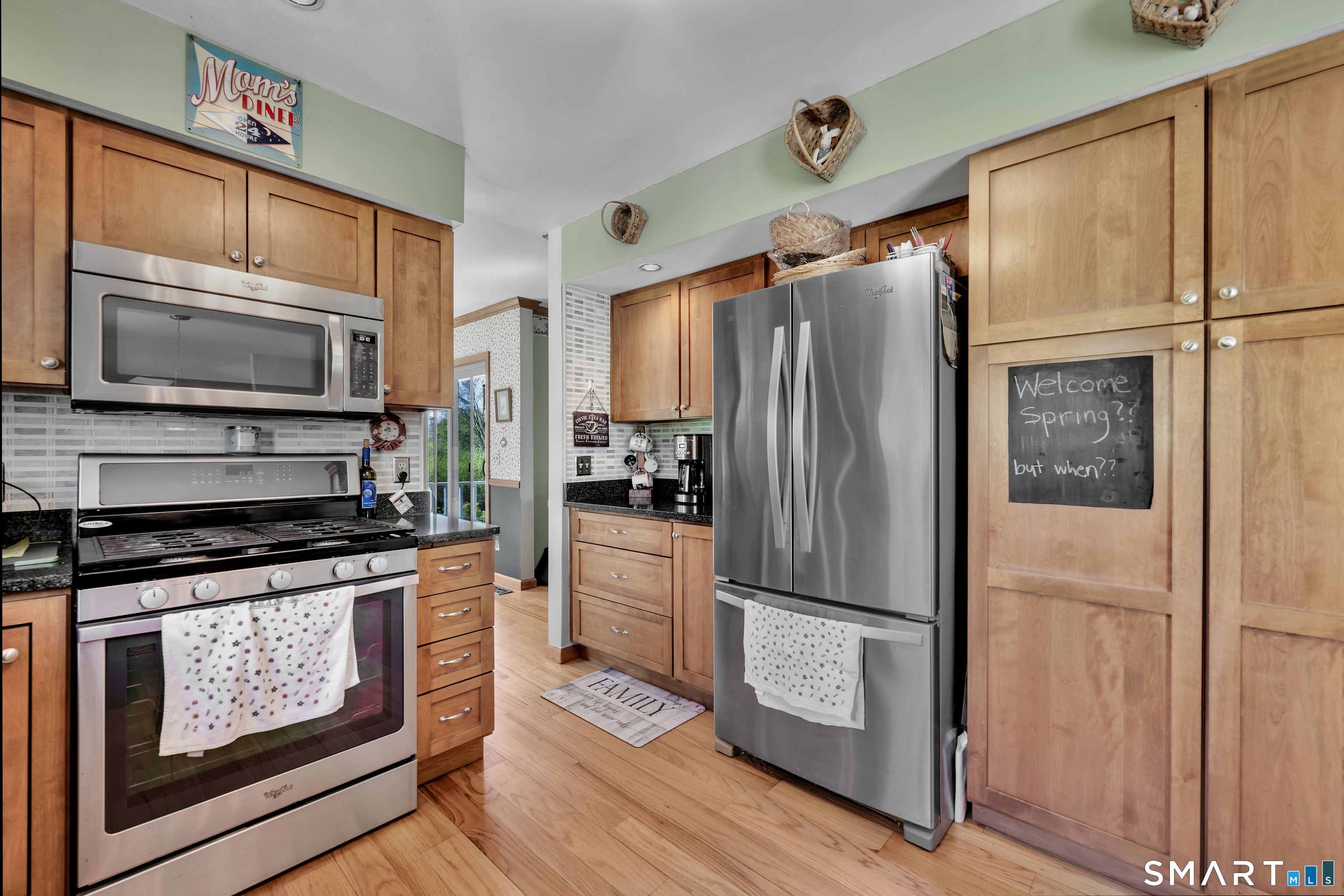 431 Winding Brook Farm Road Watertown, CT 06795 - Photo 8 of 34