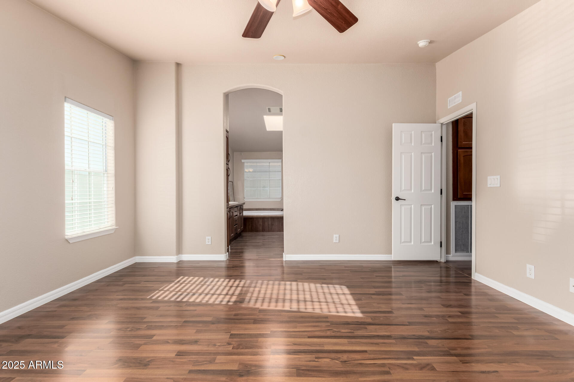 3301 South Goldfield Road, Unit 4079 Apache Junction, AZ 85119 - Photo 27 of 47 3301 S Goldfield Rd 4079