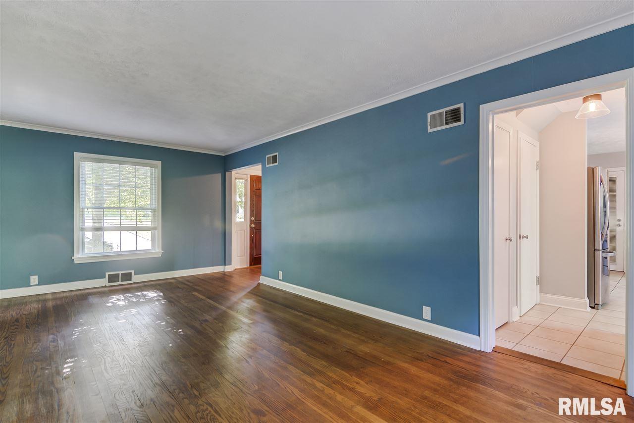 1831 South Illini Road Springfield, IL 62704 - Photo 15 of 32