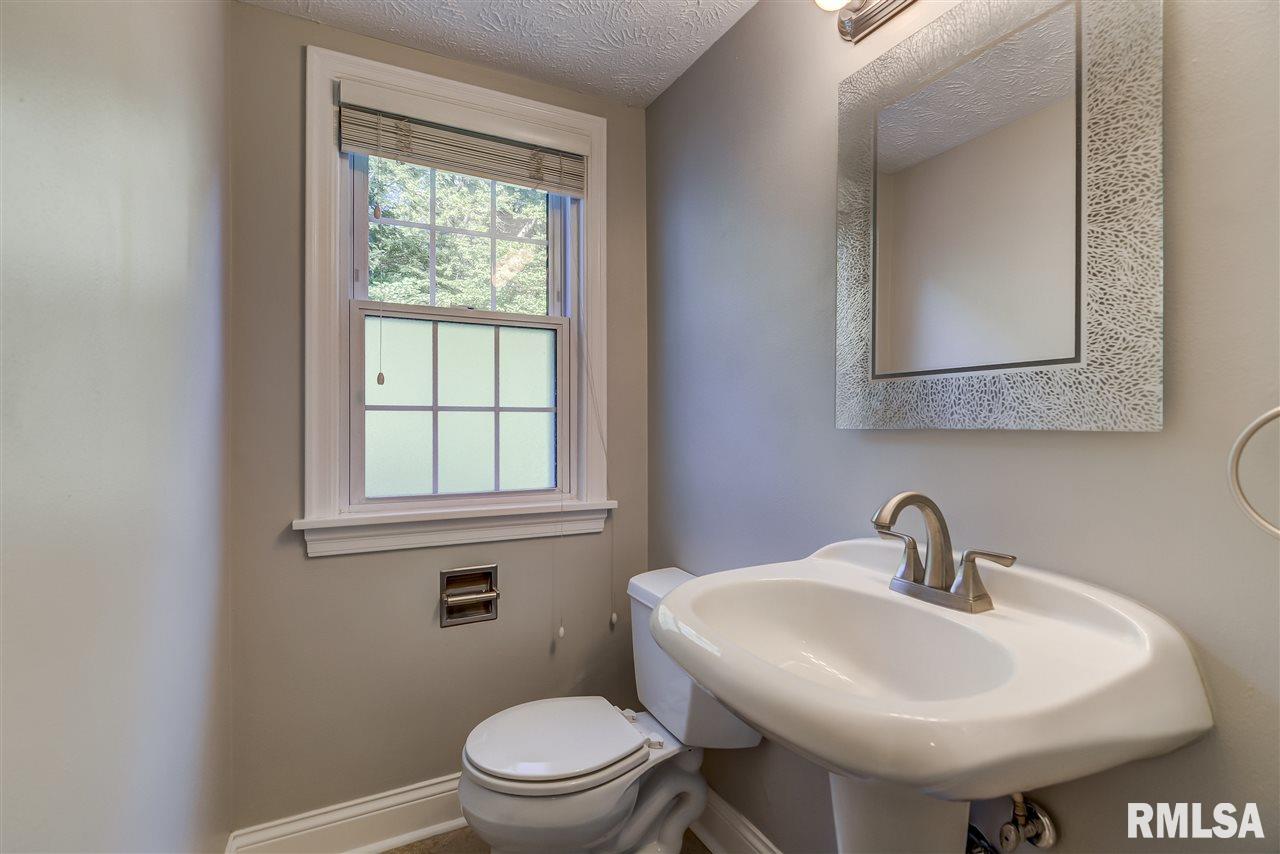1831 South Illini Road Springfield, IL 62704 - Photo 19 of 32