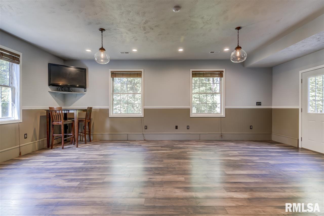 1831 South Illini Road Springfield, IL 62704 - Photo 29 of 32