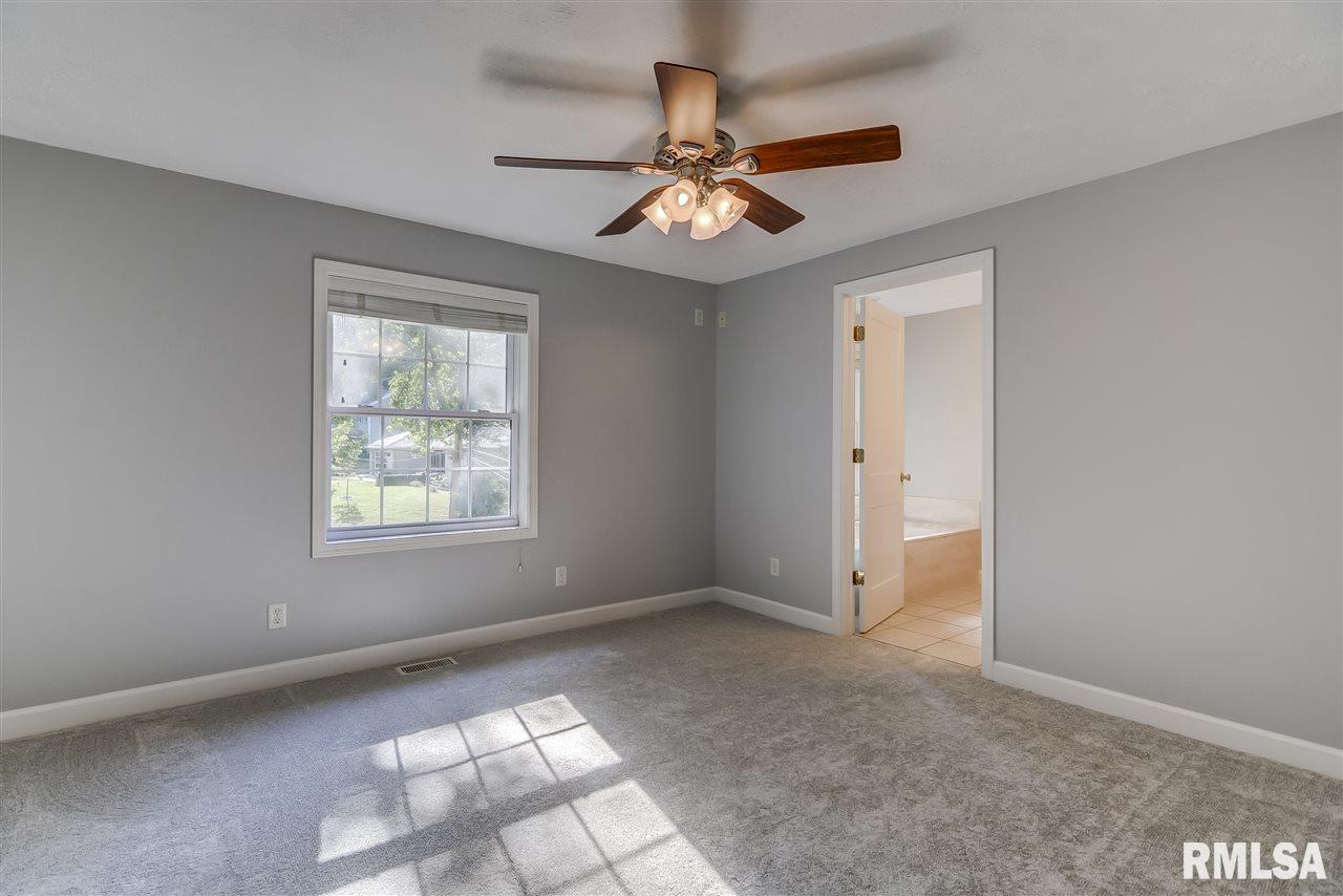 1831 South Illini Road Springfield, IL 62704 - Photo 6 of 32