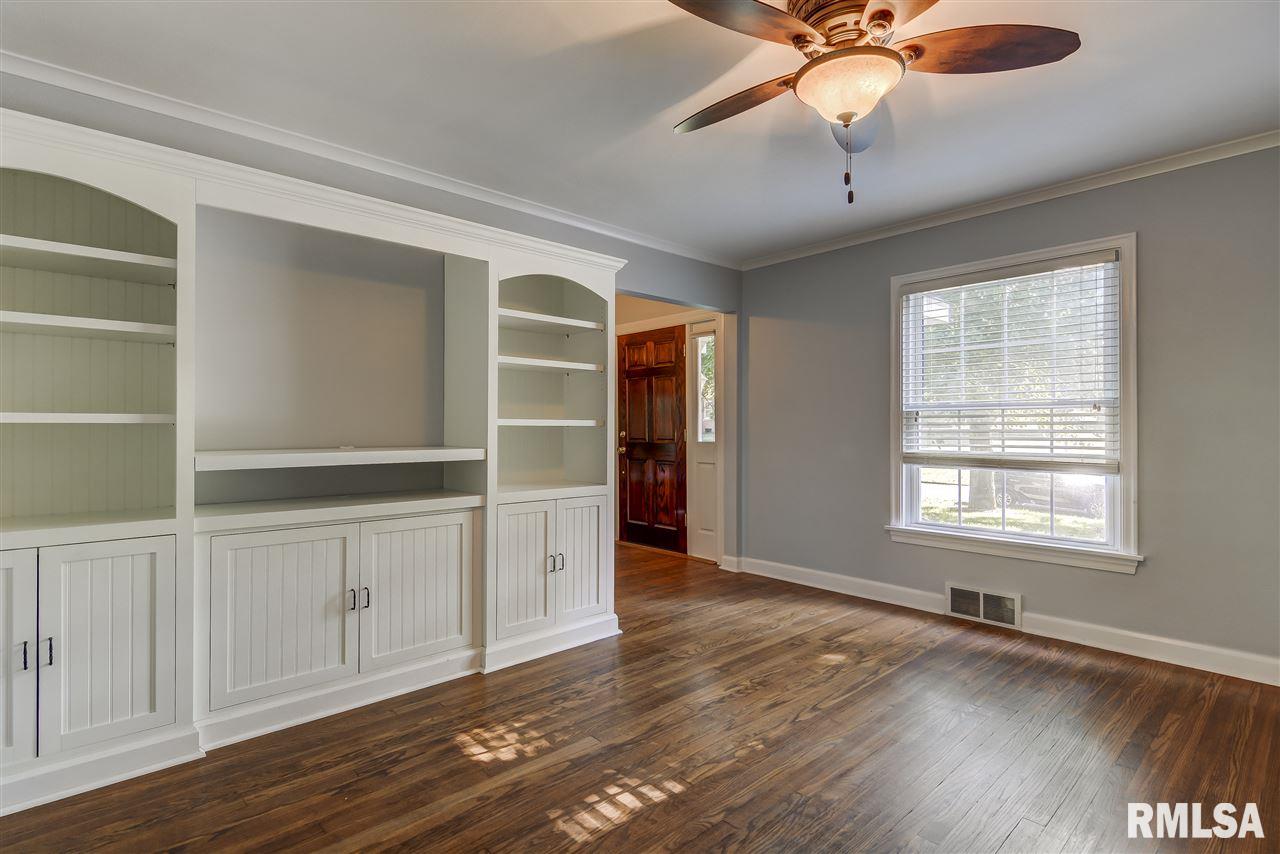 1831 South Illini Road Springfield, IL 62704 - Photo 8 of 32