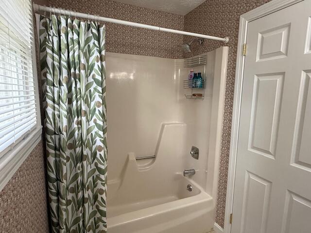 144-146 1st Rangeway Waterville, ME 04901 - Photo 17 of 41 Full bath