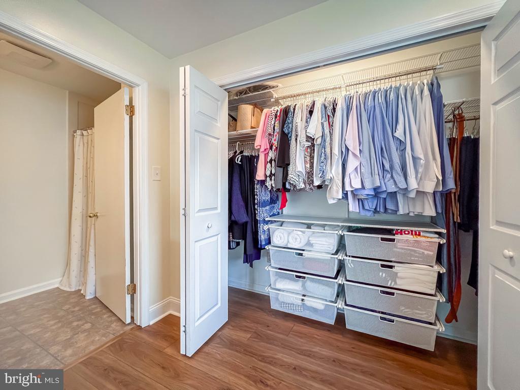 64 Long Loop Road Levittown, PA 19056 - Photo 24 of 40 Custom Closet Organizers