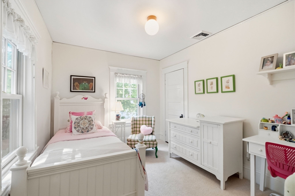 25 Riverdale Road Wellesley, MA 02481 - Photo 19 of 24 Gallery Image 19