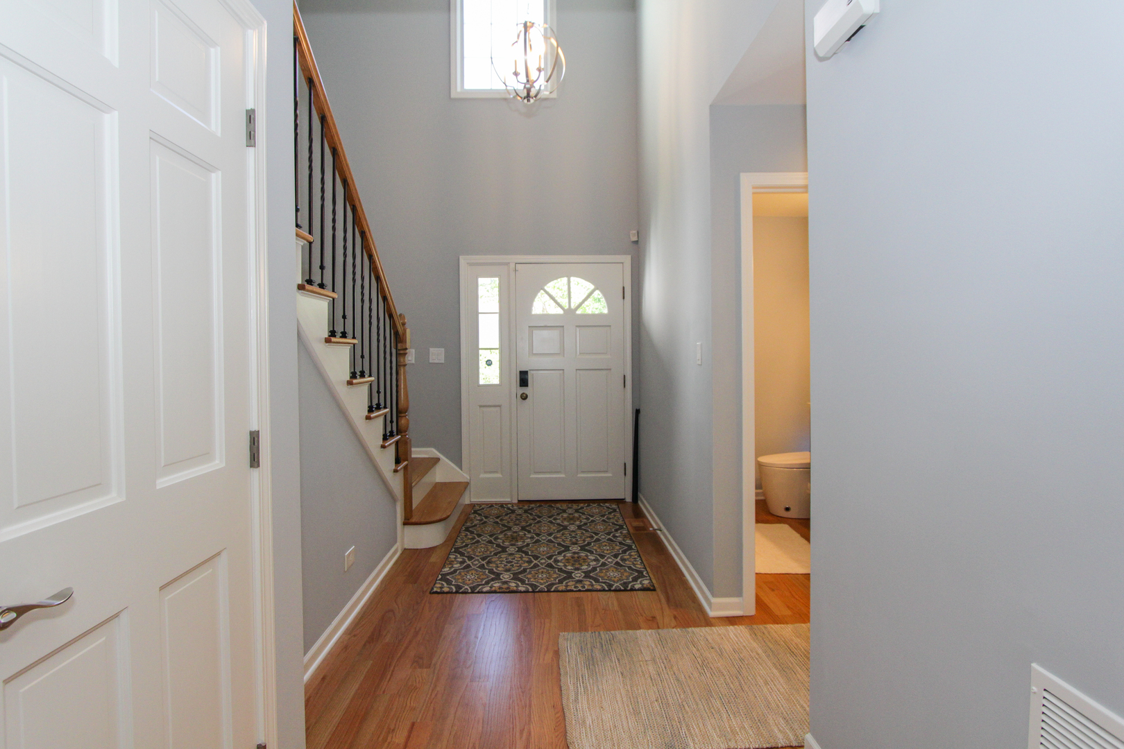5712 Fox Gate Lane Hinsdale, IL 60521 - Photo 6 of 40