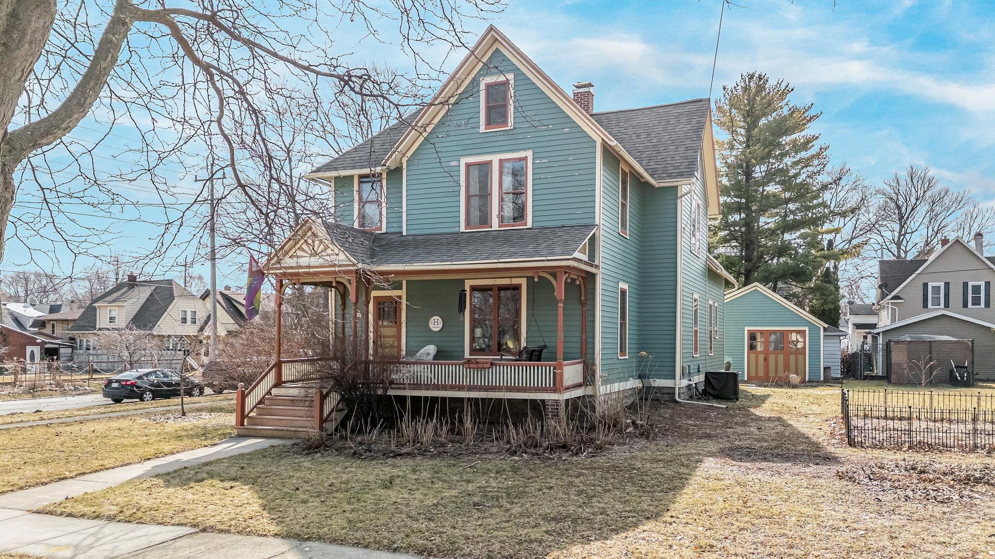 913 West 5th Street Appleton, WI 54914 - Photo 1 of 62