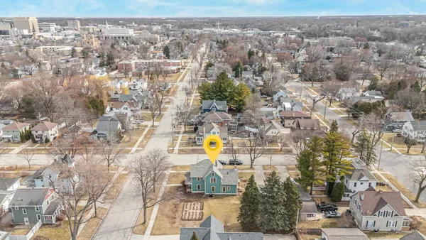 $375,000 | 913 West 5th Street, Appleton, WI 54914