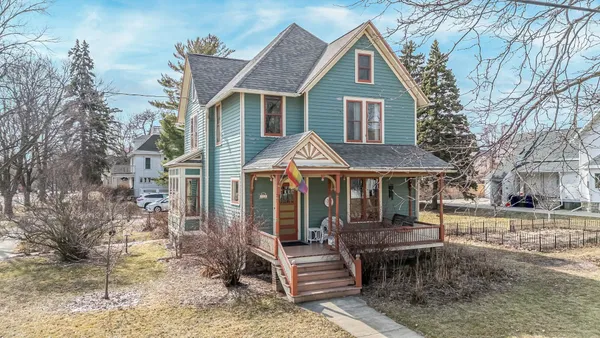 $375,000 | 913 West 5th Street, Appleton, WI 54914