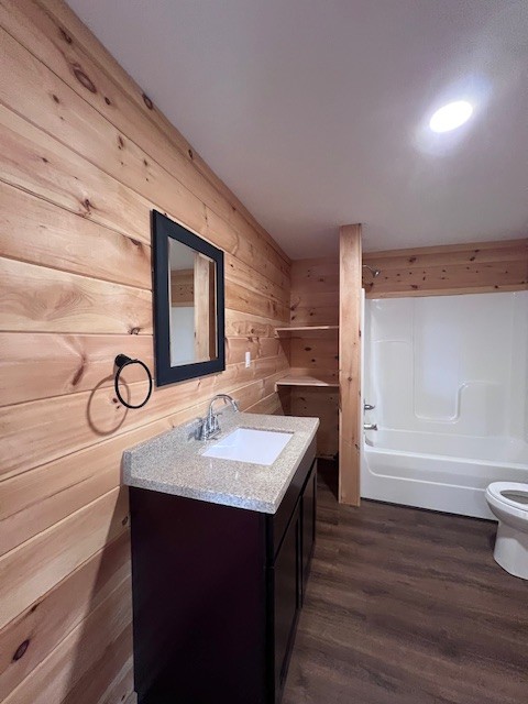 135 Redbud Trail Dunlap, TN 37327 - Photo 7 of 12 a bathroom with a sink and a toilet