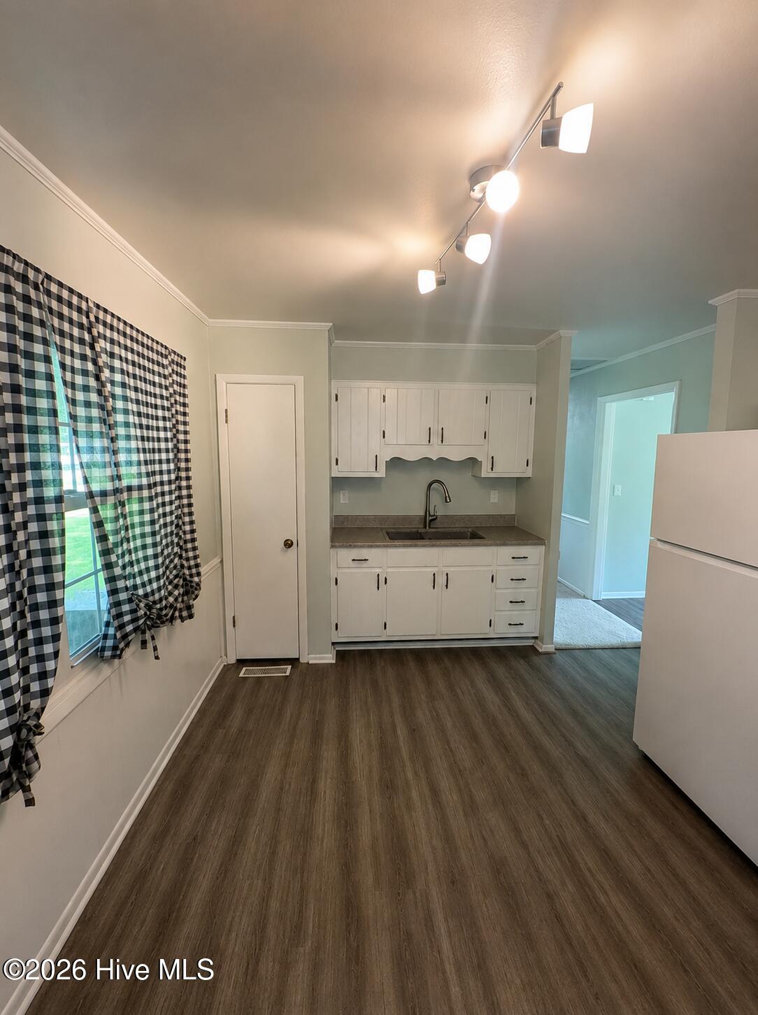 314 Cardinal Road Jacksonville, NC 28546 - Photo 4 of 11 Gallery Image 4