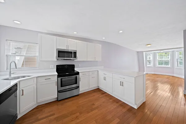 $5,250 | 662 East 7th Street, Unit 3, Boston, MA 02127