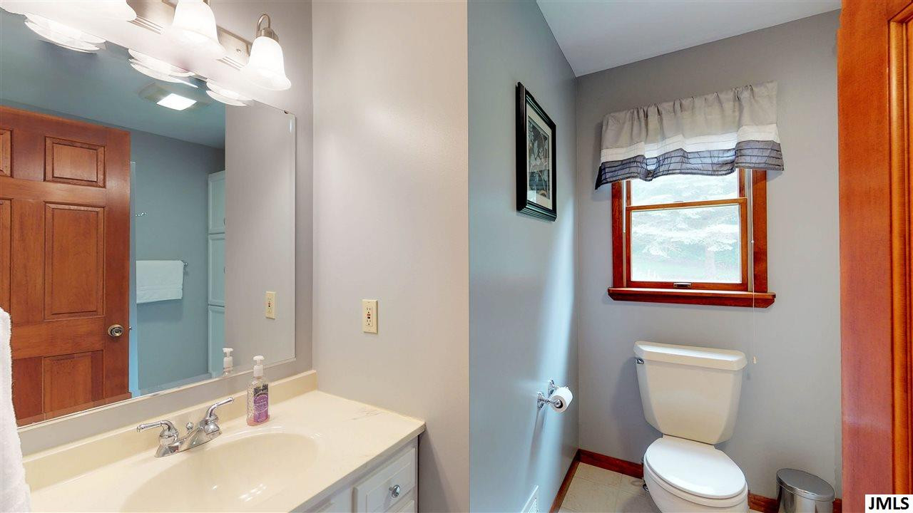 7504 Browns Lake Road Jackson, MI 49201 - Photo 17 of 36 Photo 17