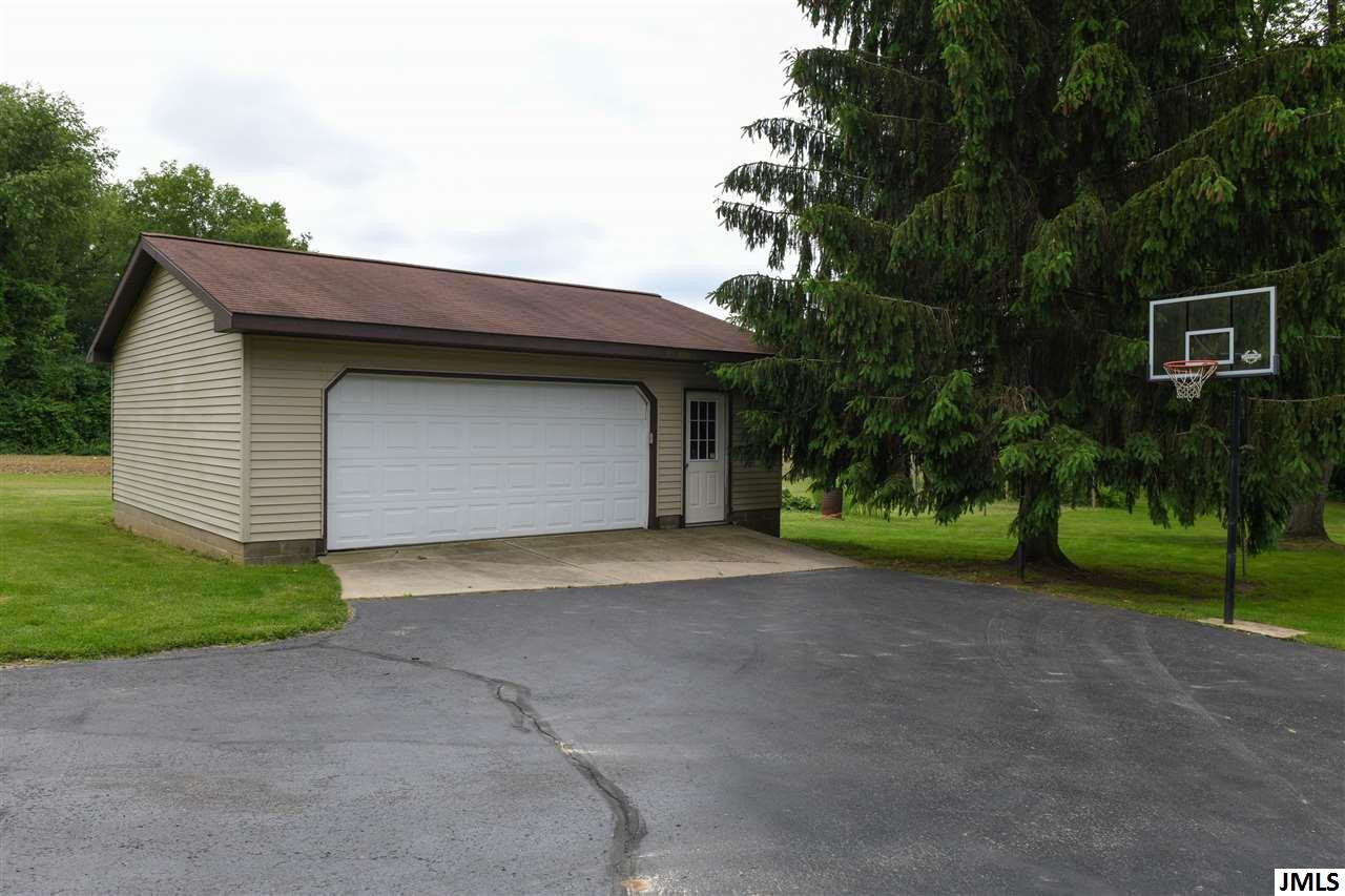 7504 Browns Lake Road Jackson, MI 49201 - Photo 2 of 36 Photo 2