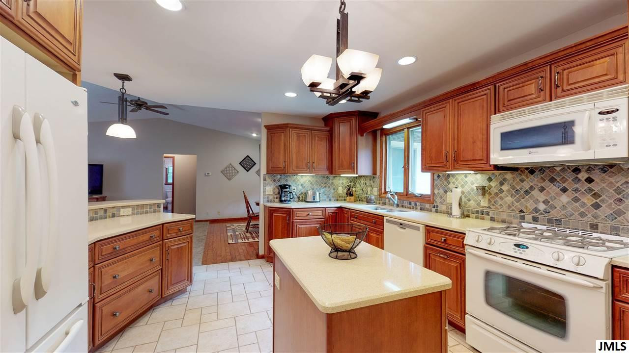 7504 Browns Lake Road Jackson, MI 49201 - Photo 7 of 36 Photo 7