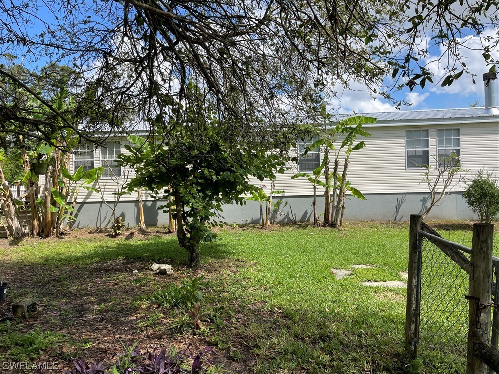 1065 Evans Road LaBelle, FL 33935 - Photo 6 of 50 Gallery Image 6