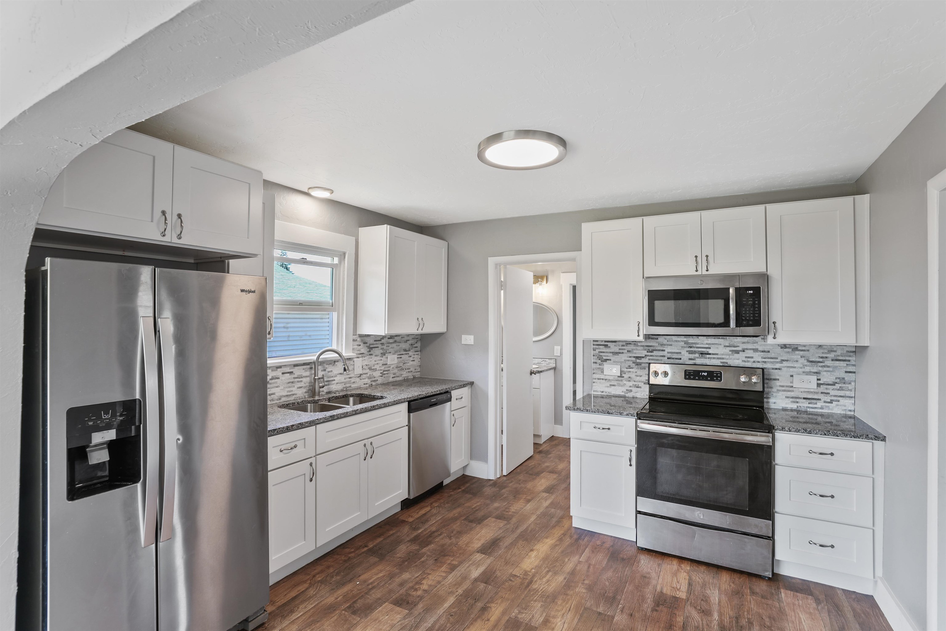 11 South Thor Street Spokane, WA 99202 - Photo 3 of 21