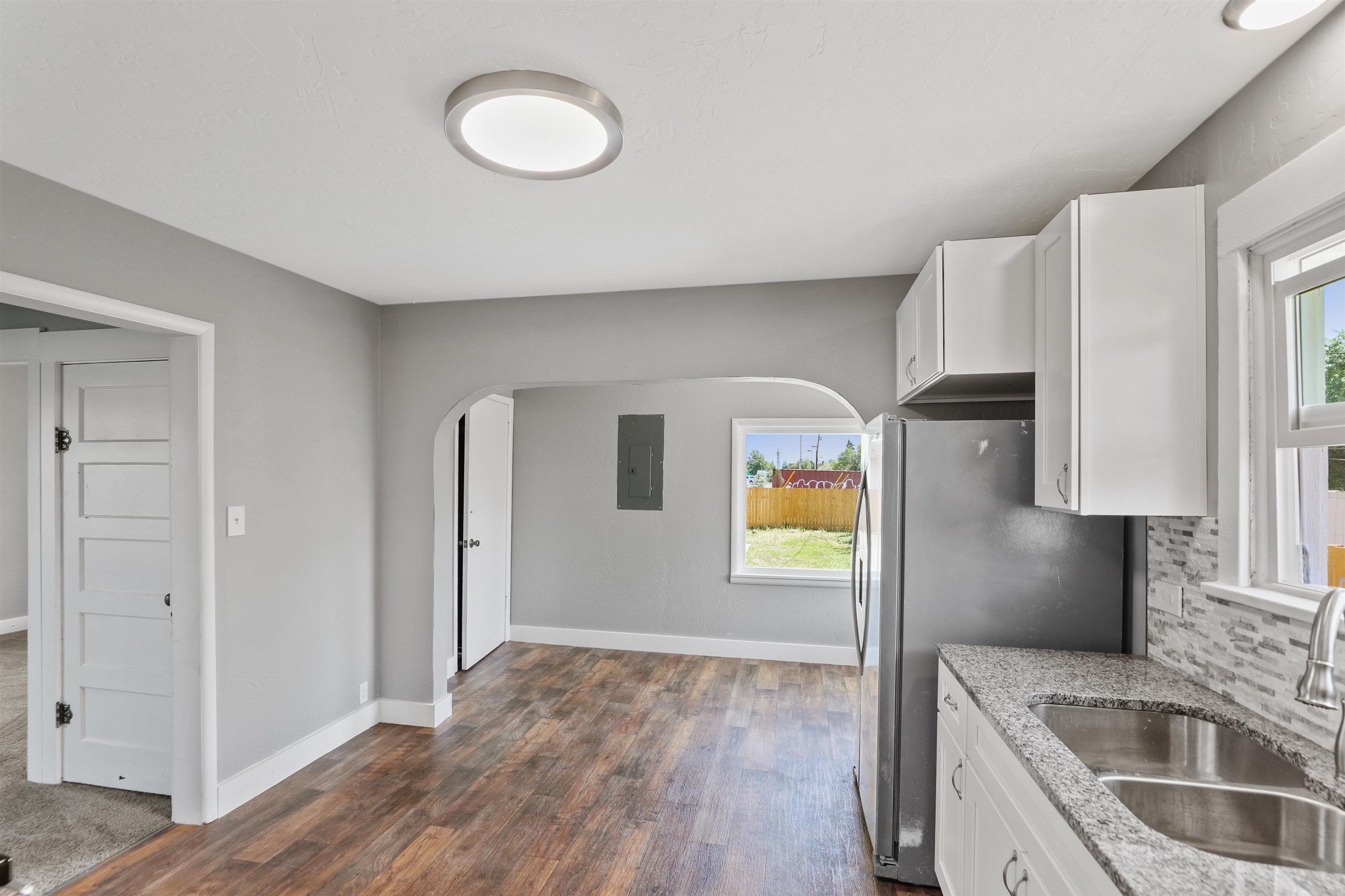 11 South Thor Street Spokane, WA 99202 - Photo 4 of 21