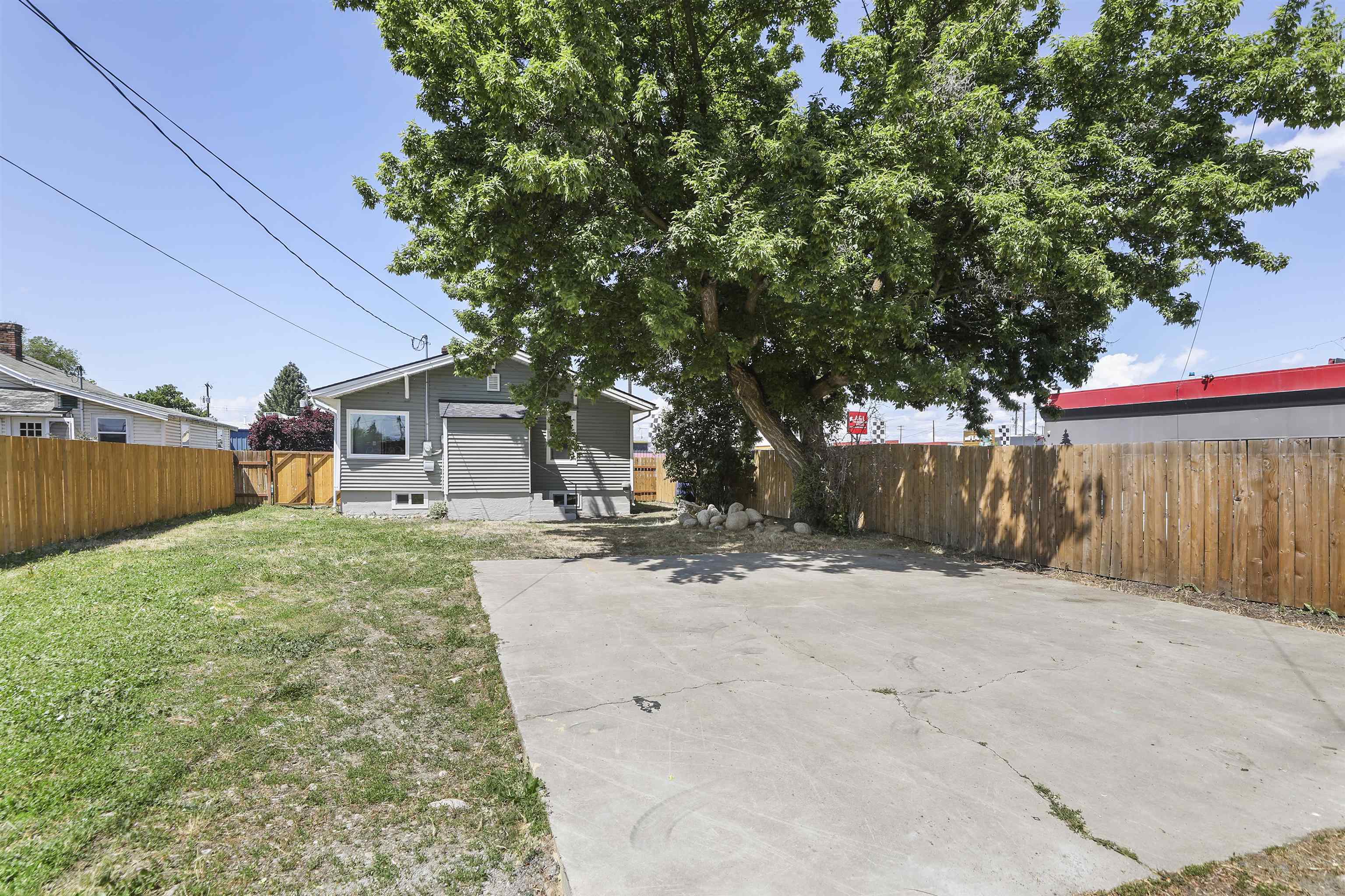 11 South Thor Street Spokane, WA 99202 - Photo 7 of 21