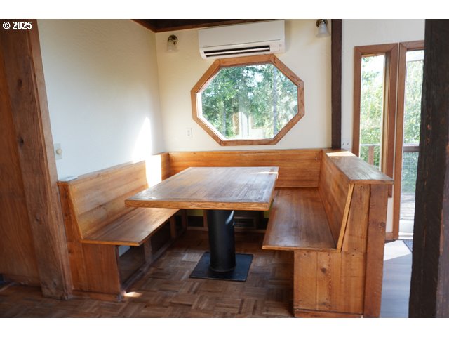 83247 Territorial Highway Eugene, OR 97405 - Photo 11 of 45 Kitchen