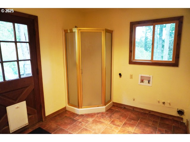 83247 Territorial Highway Eugene, OR 97405 - Photo 14 of 45 Partial Bath