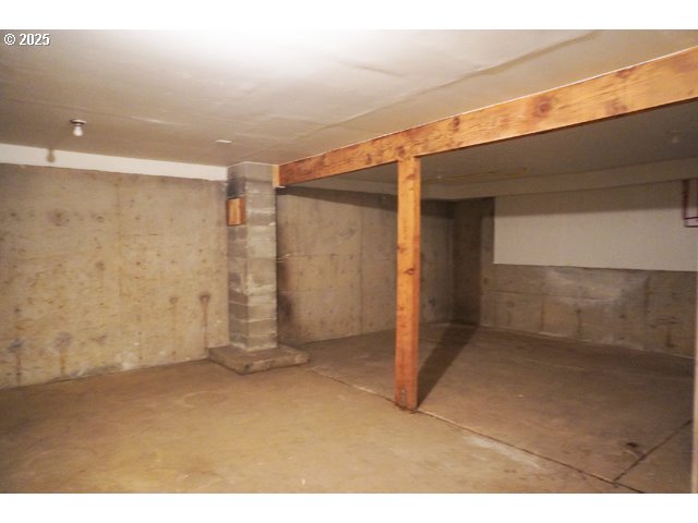 83247 Territorial Highway Eugene, OR 97405 - Photo 35 of 45 Shop