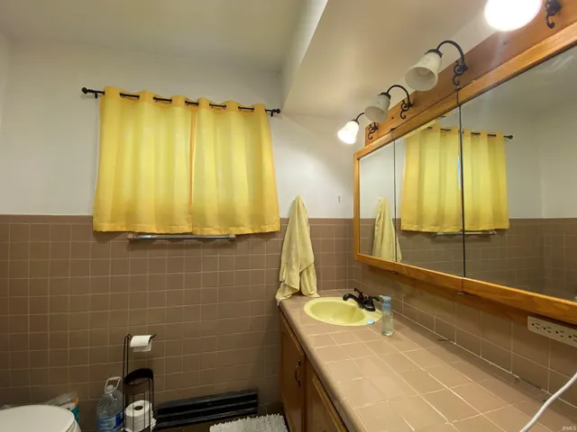 $259,900 | 56858 Mark Manor Drive, Elkhart, IN 46516