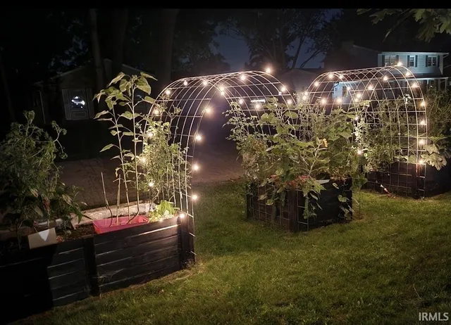 $259,900 | 56858 Mark Manor Drive, Elkhart, IN 46516