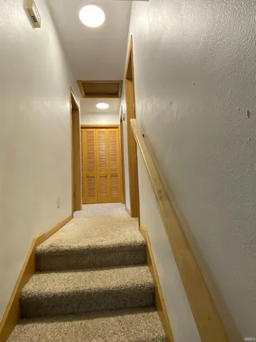 $259,900 | 56858 Mark Manor Drive, Elkhart, IN 46516