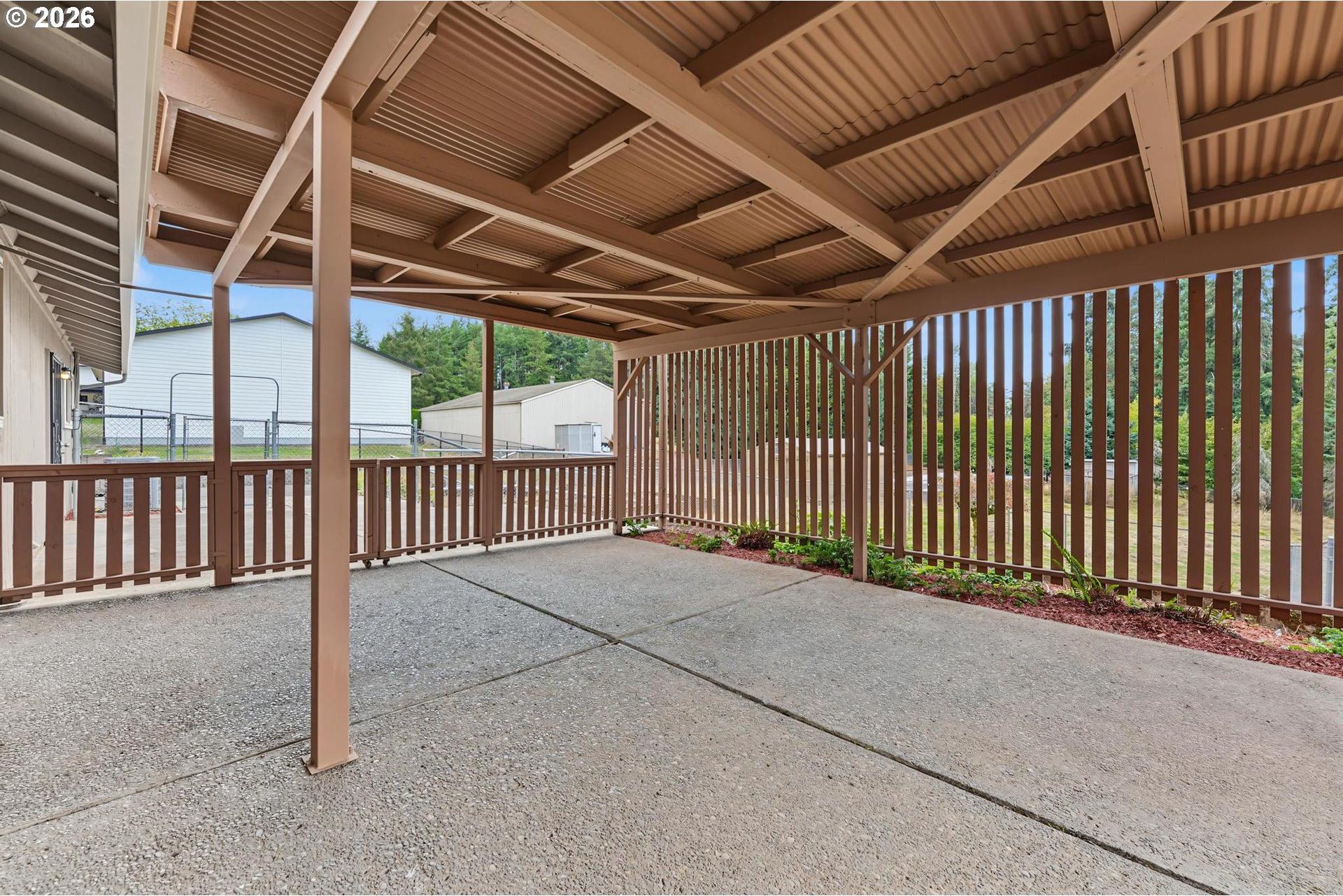 17610 Southeast Sunnyside Road Damascus, OR 97089 - Photo 33 of 38 Gallery Image 33