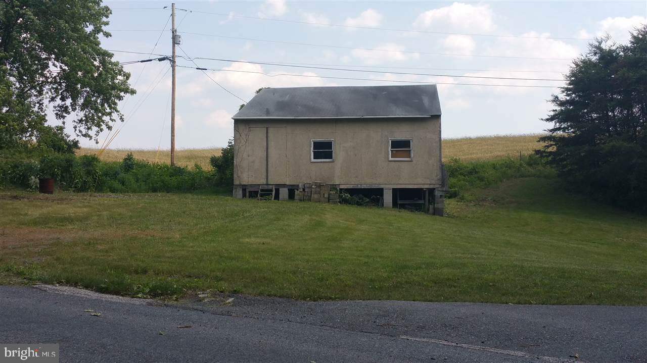 430 Pinedale Road Carlisle, PA 17015 - Photo 3 of 8 Gallery Image 3