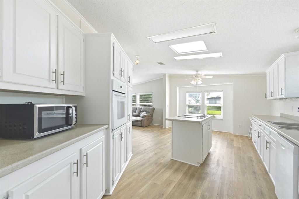 304 Portside Lane Edgewater, FL 32141 - Photo 33 of 70
