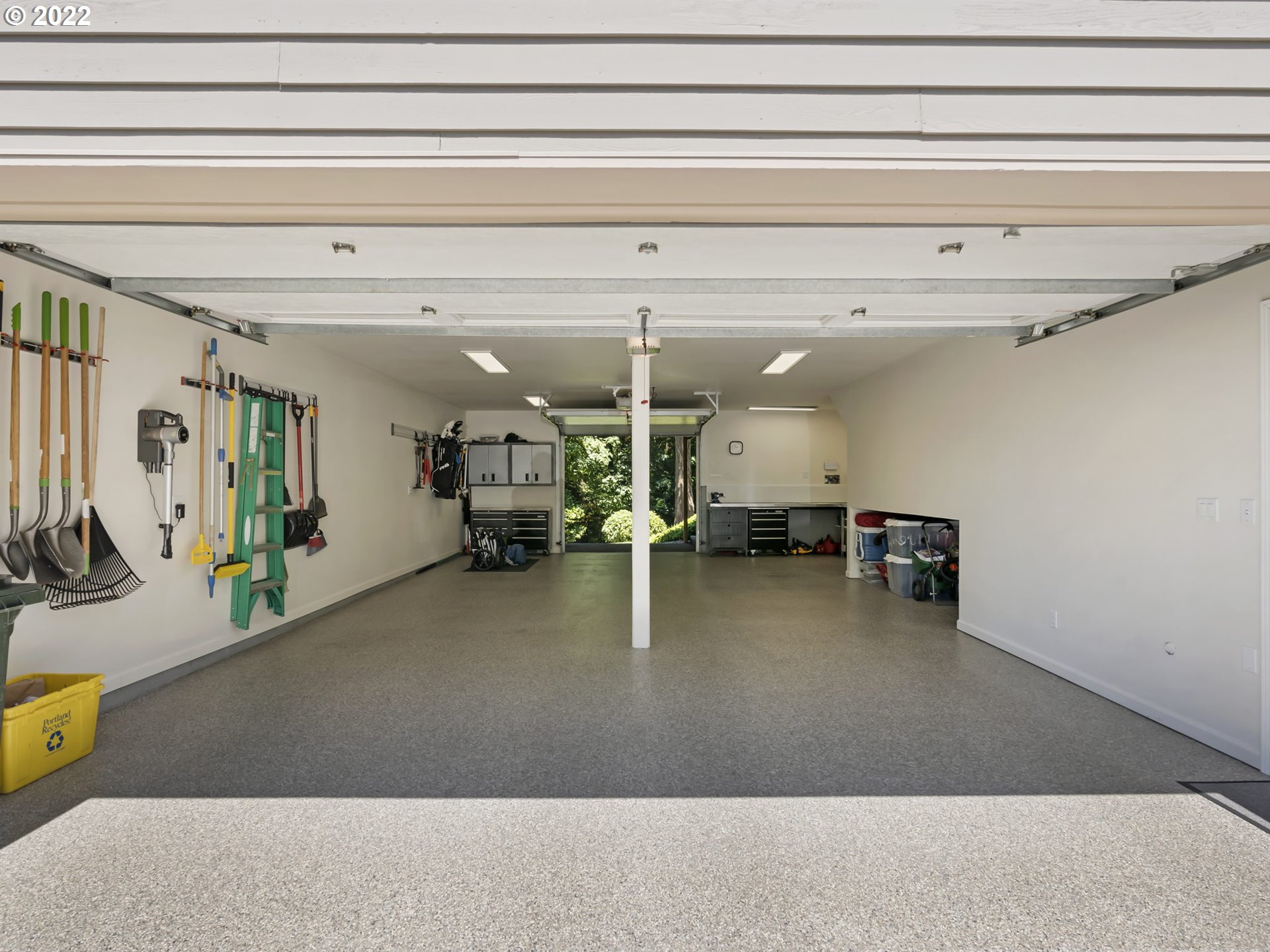 2045 Southwest Martha Street Portland, OR 97239 - Photo 21 of 23 Gallery Image 21